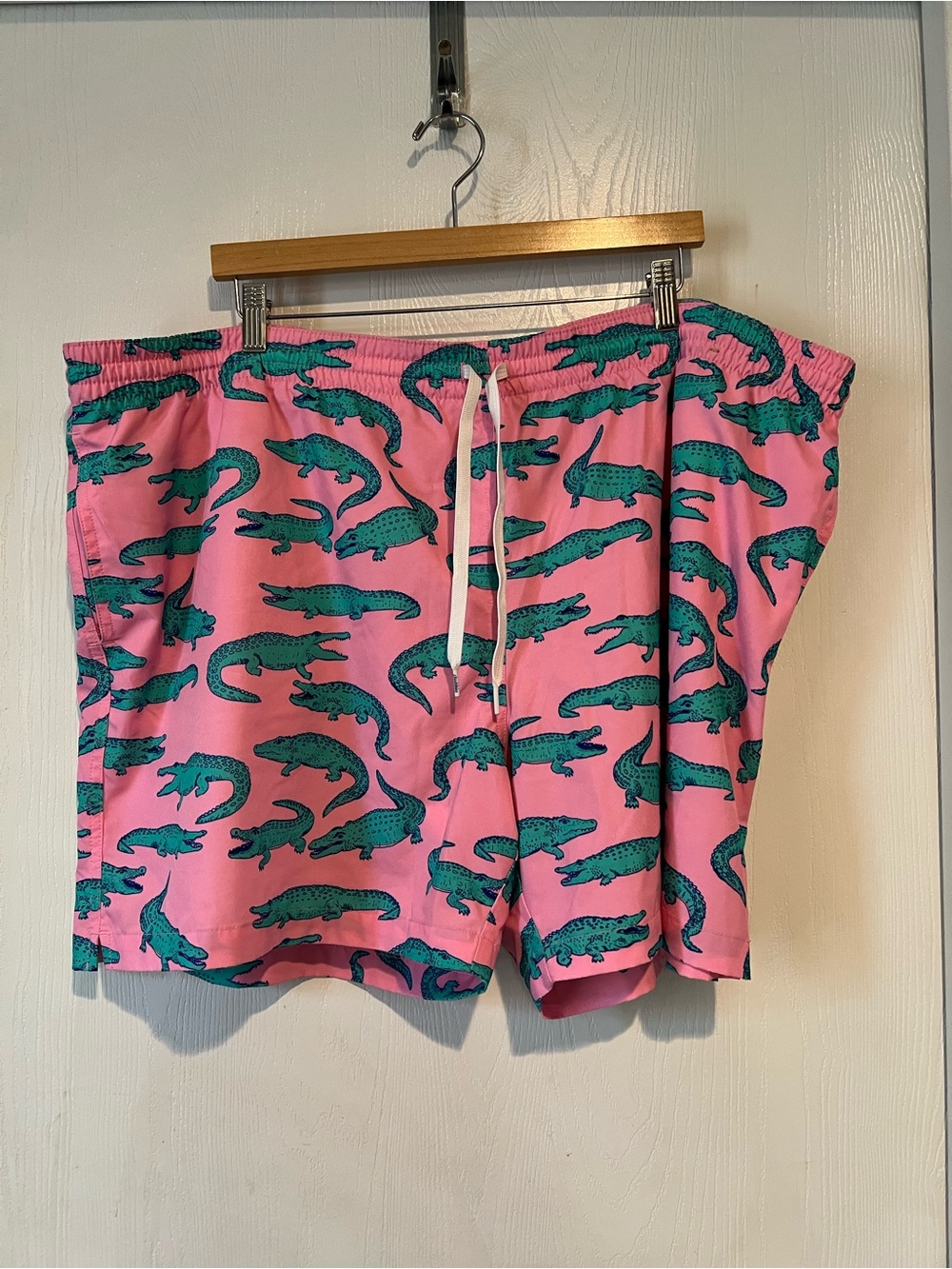 Chubbies Swim Trunks Pink Shorts 5.5" Crocodiles Alligator Lined Men Sz 3XL